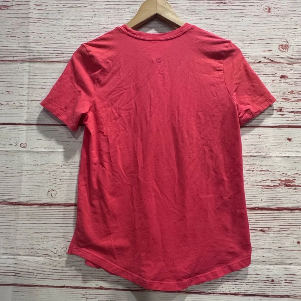 Lululemon Love Crew Short Sleeve T-Shirt in Love Red Sz 2
